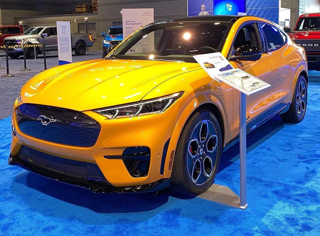 Mach-E GT in Cyber Orange @ Chicago Auto Show | MachEforum - Ford ...